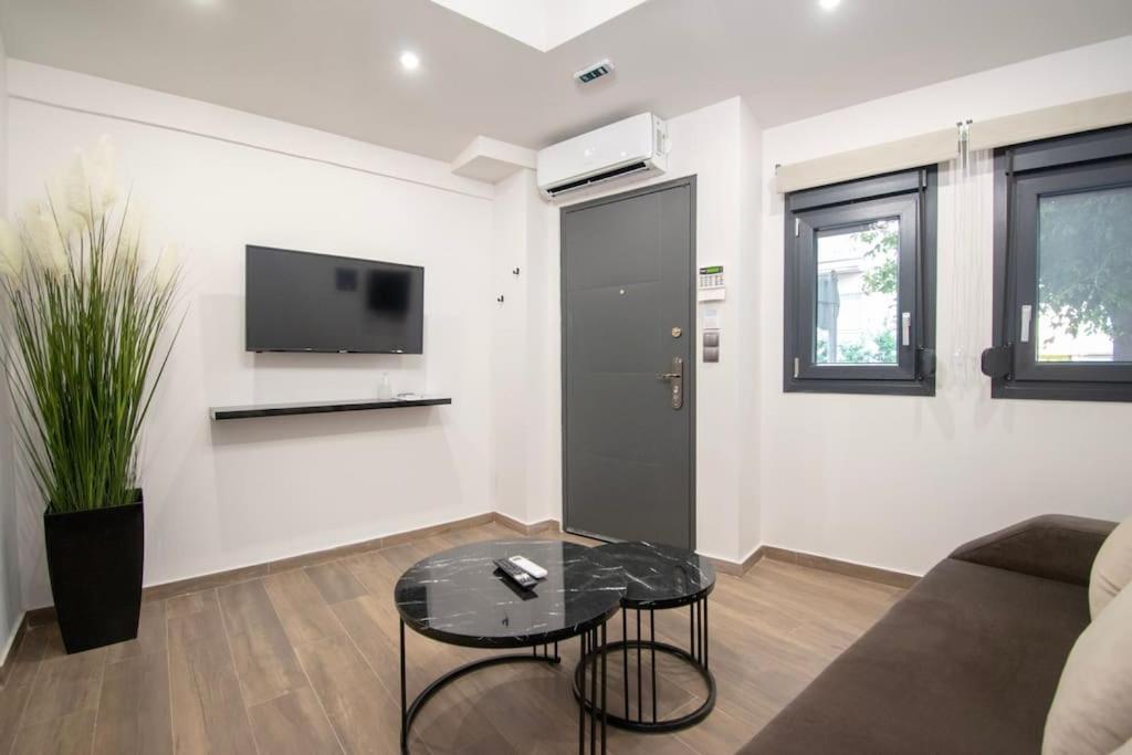 Antigonidon Loft Apartment เทสซาโลนิกิ ภายนอก รูปภาพ